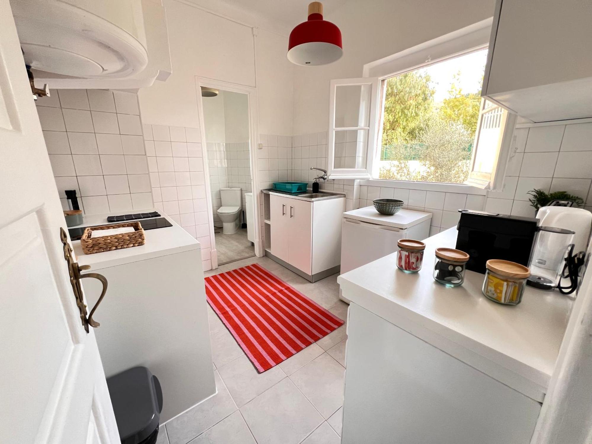 Bright, Spacious And Well-located, By Timecooler Apartment