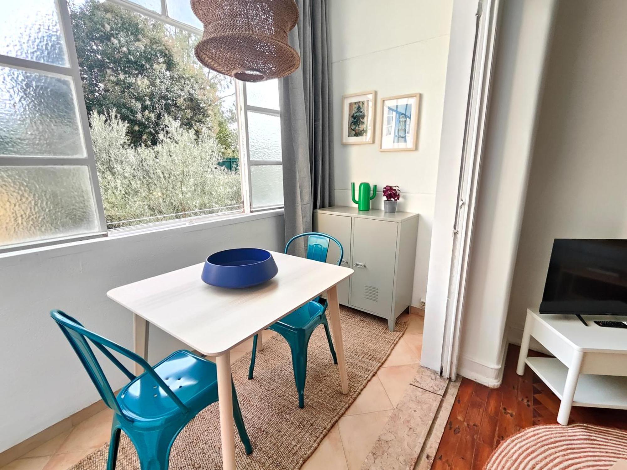 Bright, Spacious And Well-located, By Timecooler * Lissabon