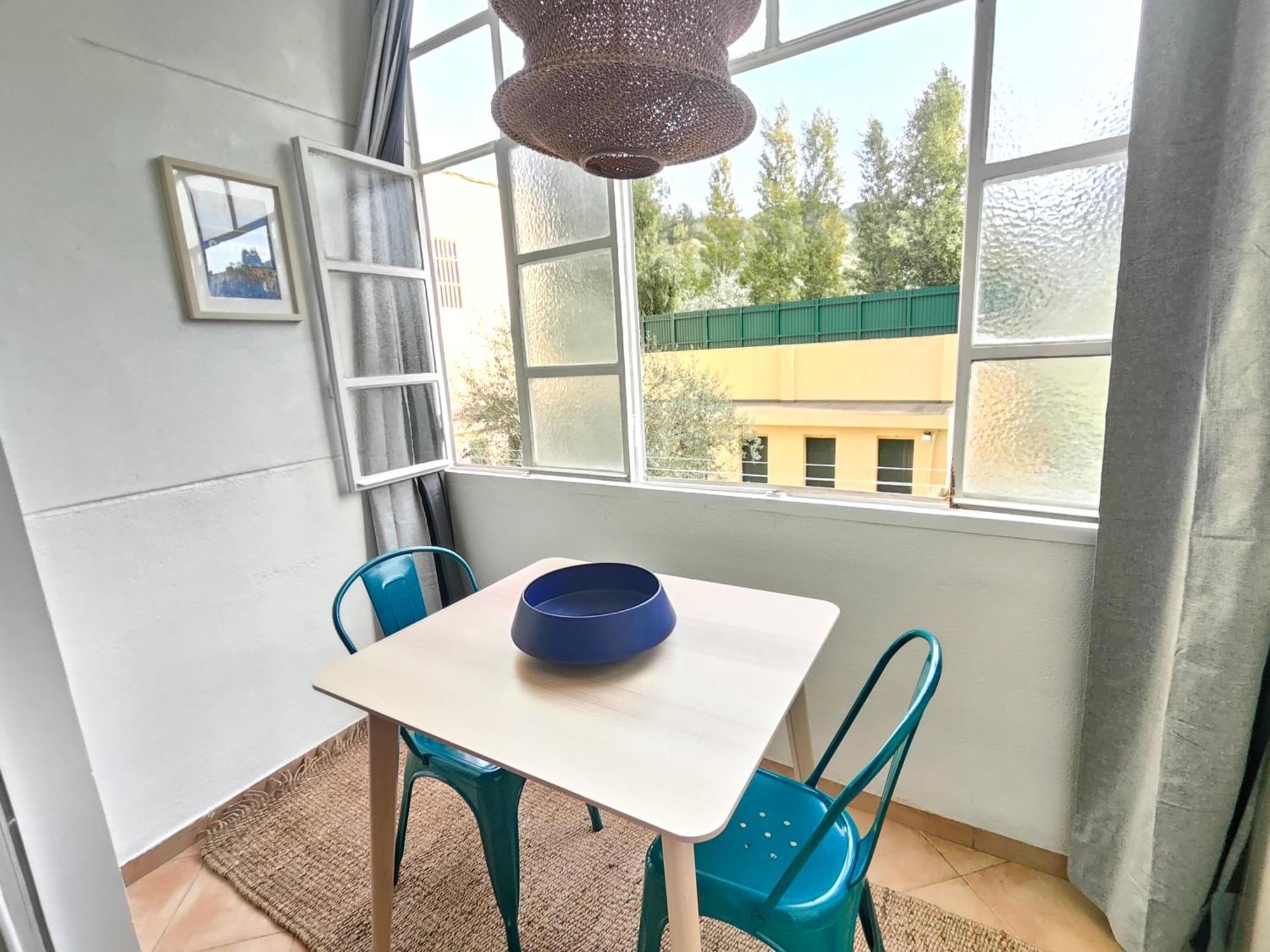 Bright, Spacious And Well-located, By Timecooler Apartment Lissabon